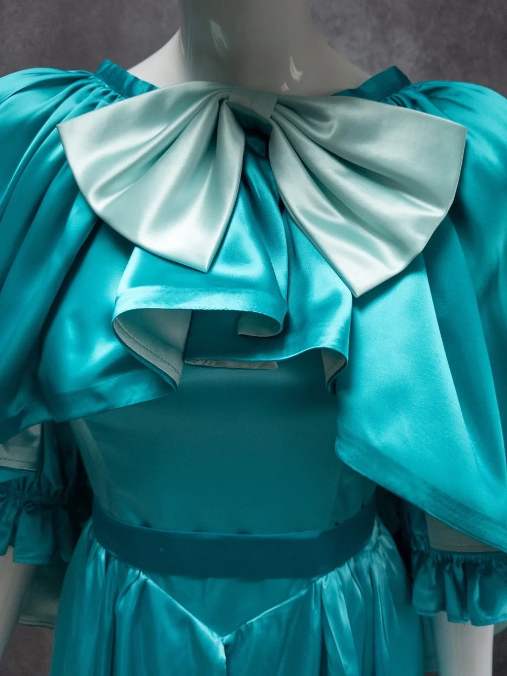 Vintage 80s Teal Satin Formal Prom Dress with Matching Capelet and Bow,‎ Size M